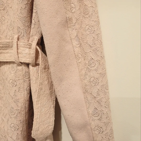 BCBG Generation Pink Lace Trench Short Coat Double Breasted Collared Belted S - Picture 5 of 10